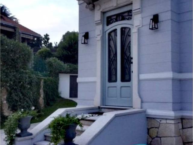 Villa Indipendente in vendita a Varese, Lombardia
