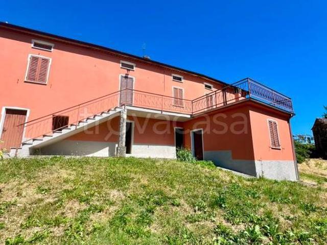 Villa Indipendente in vendita a Varsi, Reggio Emilia