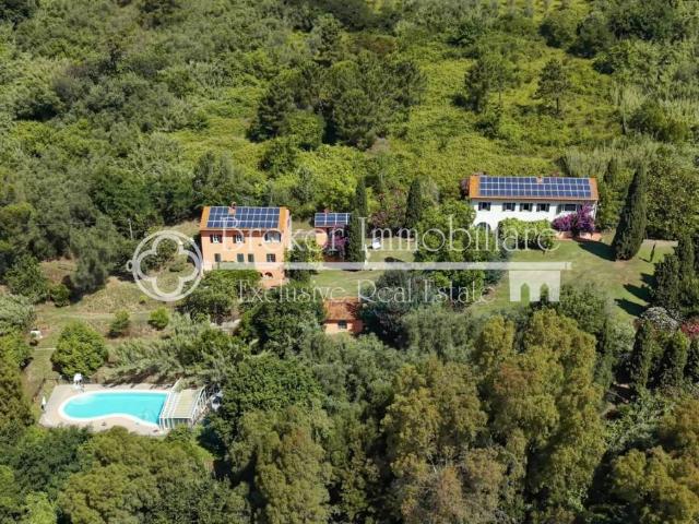 Villa Indipendente in vendita a Vecchiano, Toscana