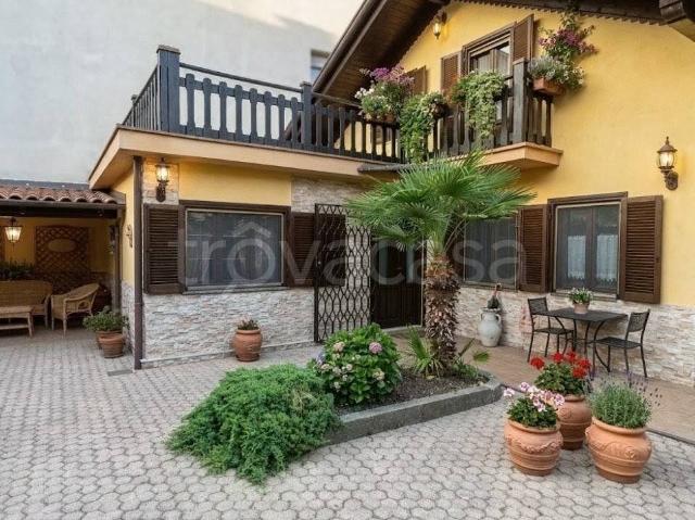 Villa Indipendente in vendita a Centro, Piemonte