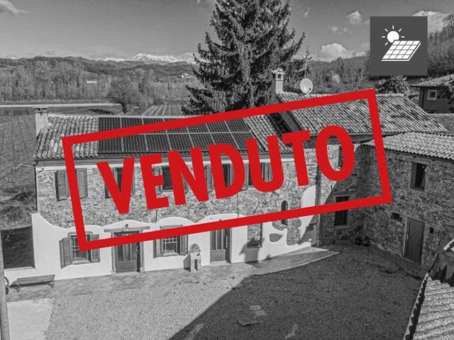 Villa Indipendente in vendita a Dolegna Del Collio, Friuli-Venezia Giulia