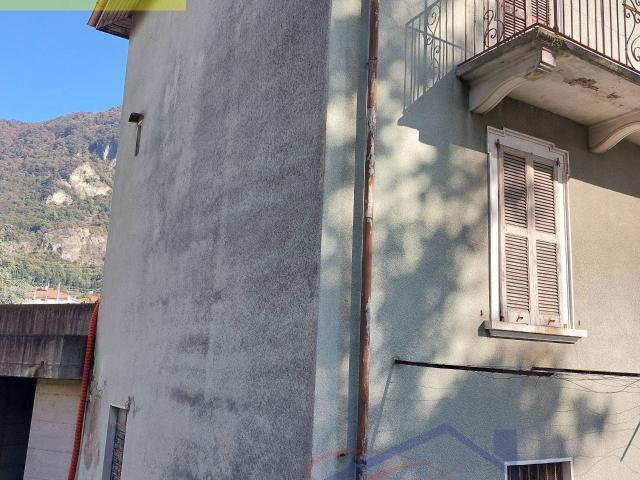 Villa Indipendente in vendita a Vercurago, Lombardia