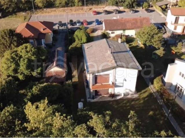 Villa Indipendente in vendita a Vergiate, Lombardia