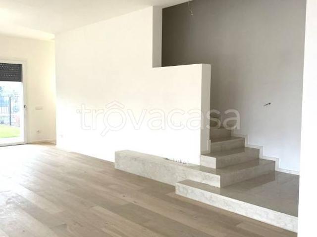 Villa Indipendente in vendita a Ovest, Brenzone