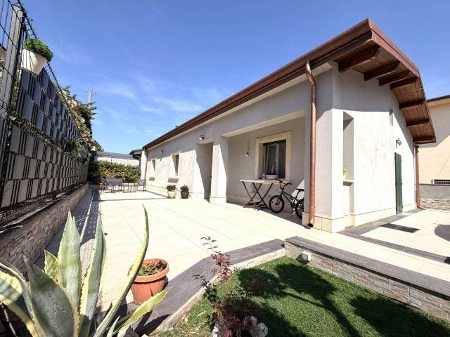 Villa Indipendente in vendita a Sud, Brenzone