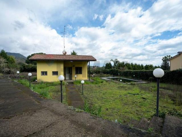 Villa Indipendente in vendita a Sambuco, Viagrande