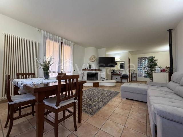 Villa Indipendente in vendita a Villa di Gemmano, Gemmano