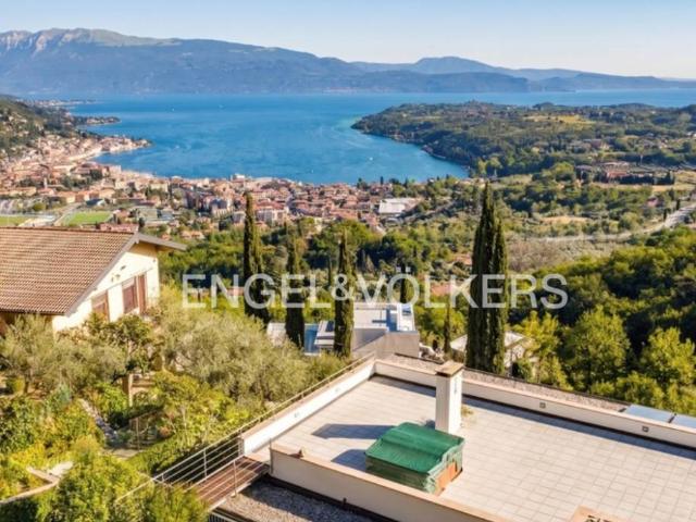 Villa Indipendente in vendita a Comunità Montana Parco Alto Garda bresciano, Salò