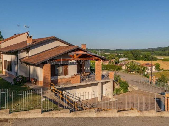 Villa Indipendente in vendita a Piemonte, Asti