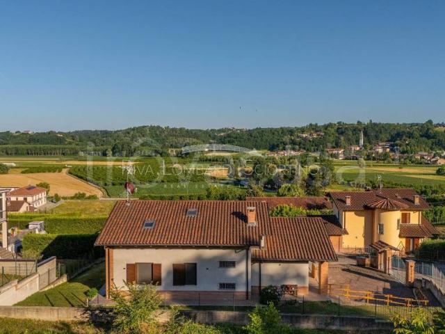 Villa Indipendente in vendita a Piemonte, Asti