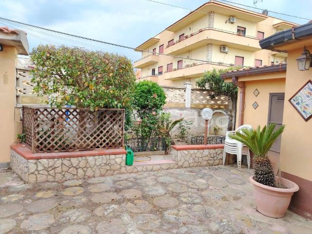 Villa Indipendente in vendita a Cannatello, Agrigento