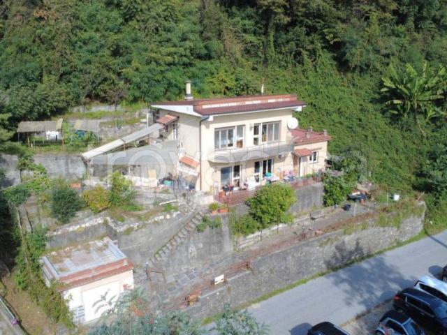 Villa Indipendente in vendita a Ronco, Piemonte