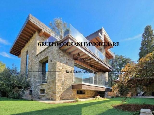 Villa Indipendente in vendita a Villasanta, Lombardia