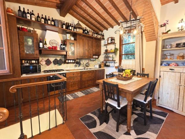 Villa Indipendente in vendita a Vinci, Firenze