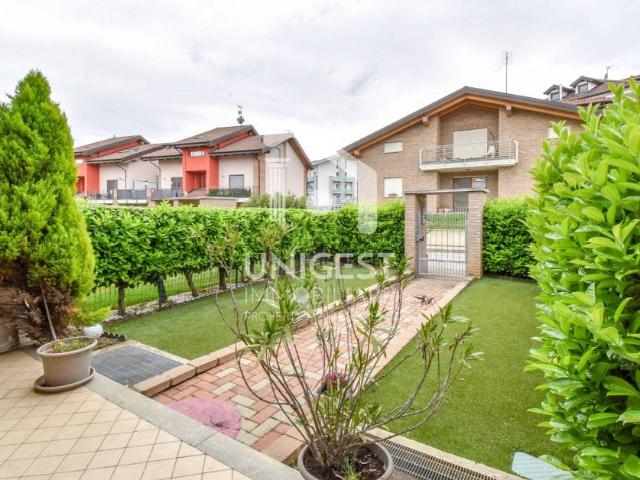 Villa Indipendente in vendita a Vinovo, Torino