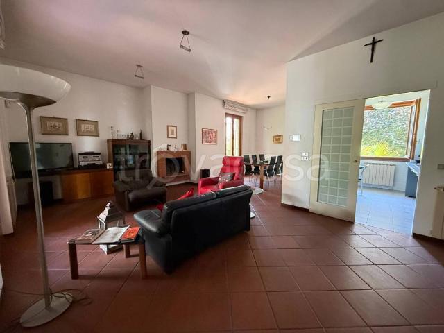 Villa Indipendente in vendita a Vittuone, Lombardia