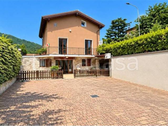 Villa Indipendente in vendita a Tormini, Roè Volciano