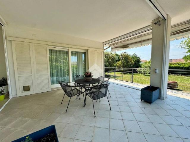 Villa Indipendente in vendita a Volpago Del Montello, Veneto