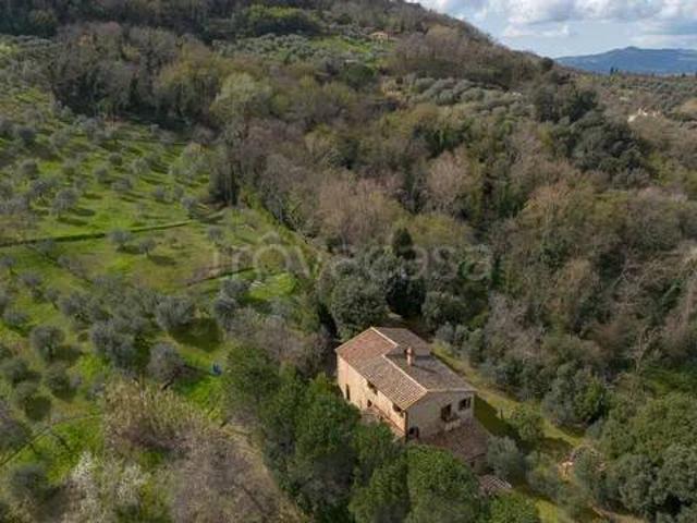 Villa Indipendente in vendita a Volterra, Toscana