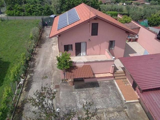Villa Indipendente in vendita a Roma Capitale, Lazio