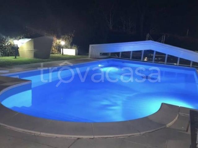 Villa Indipendente in vendita a Zeccone, Lombardia