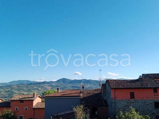 Villa Indipendente in vendita a Montalbo, Ziano Piacentino