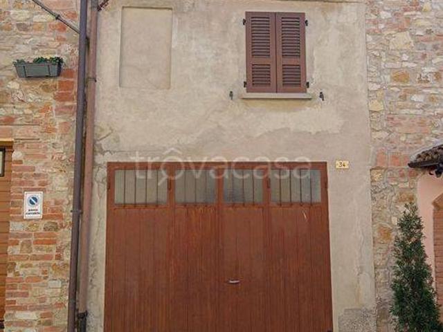 Villa Indipendente in vendita a Ziano Piacentino, Reggio Emilia