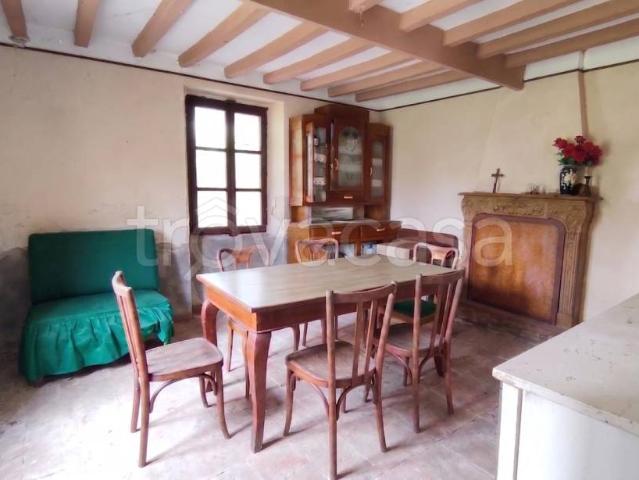 Villa Indipendente in vendita a Ziano Piacentino, Reggio Emilia