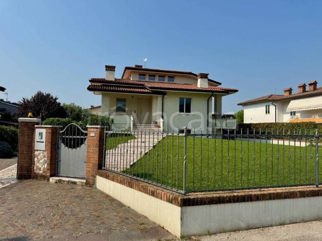 Villa Indipendente in vendita a Zugliano, Veneto