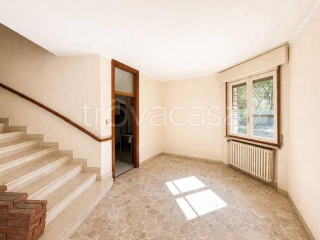 Villa Indipendente in vendita a Abbadia Lariana, Lombardia