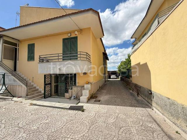 Villa Indipendente in vendita a Acerra, Campania