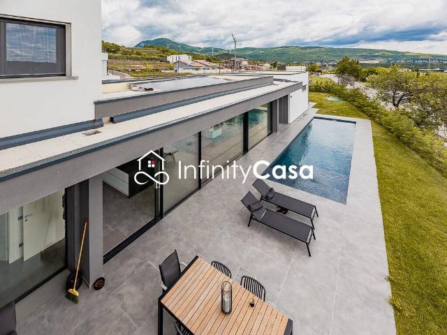 Villa Indipendente in vendita a Affi, Veneto