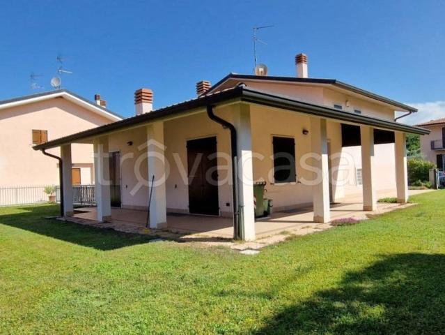 Villa Indipendente in vendita a Affi, Verona
