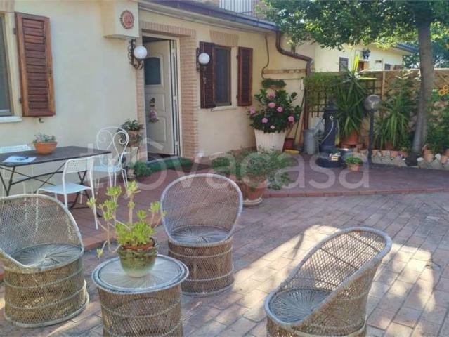 Villa Indipendente in vendita a Marche, Ancona