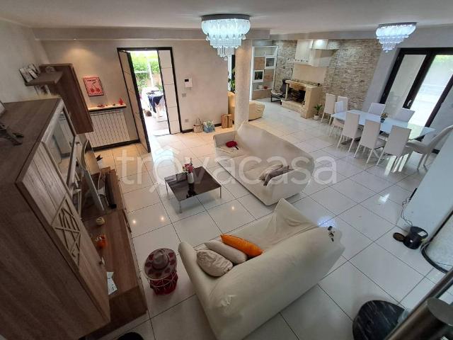 Villa Indipendente in vendita a Airola, Campania