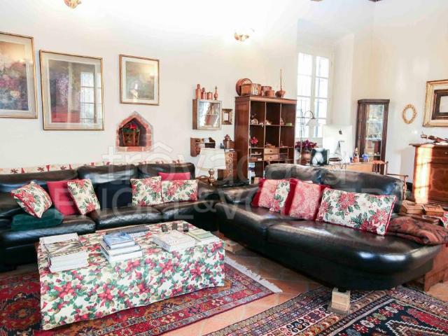 Villa Indipendente in vendita a Albairate, Lombardia