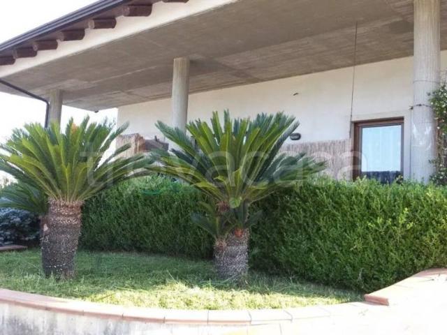 Villa Indipendente in vendita a Albanella, Campania