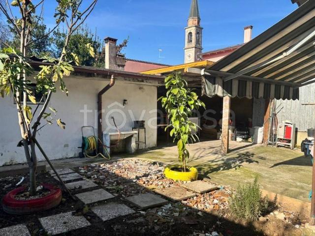 Villa Indipendente in vendita a Albaredo D'adige, Veneto
