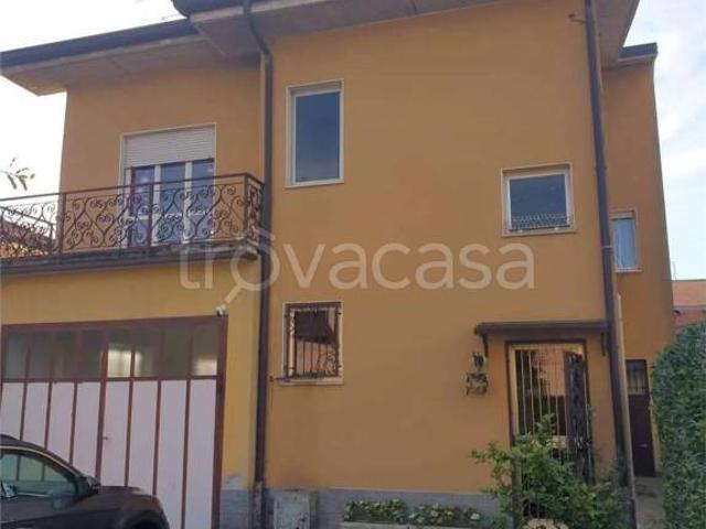 Villa Indipendente in vendita a Carcano, Albavilla