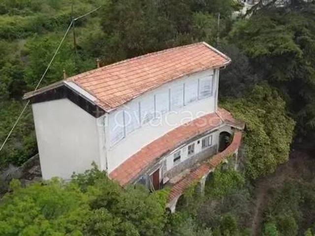 Villa Indipendente in vendita a Bastia, Albenga