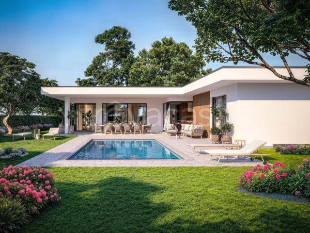 Villa Indipendente in vendita a Albese con Cassano, Albese