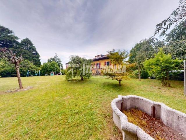 Villa Indipendente in vendita a Albiolo, Lombardia