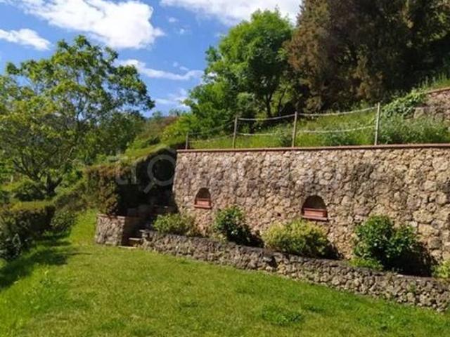 Villa Indipendente in vendita a Ellera, Albisola Superiore