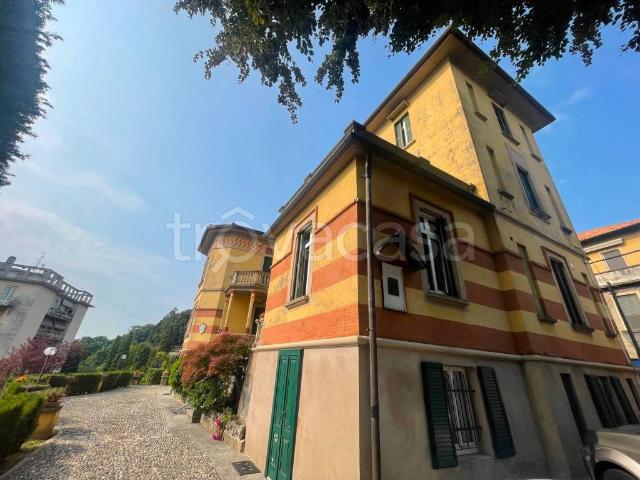 Villa Indipendente in vendita a Valdarno, Albizzate