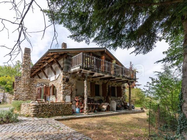 Villa Indipendente in vendita a Piemonte, Alessandria