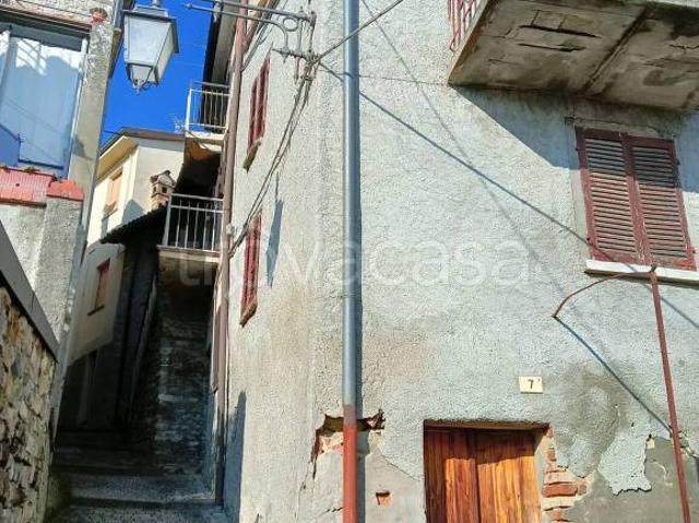 Villa Indipendente in vendita a Alta Val Tidone, Caminata