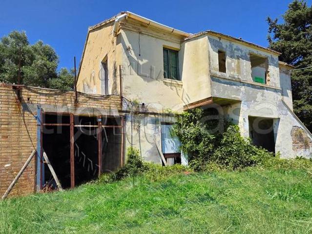 Villa Indipendente in vendita a Marche, Fermo