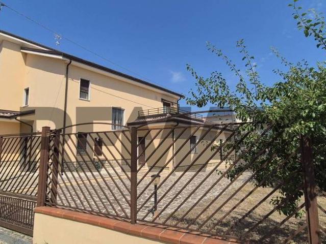 Villa Indipendente in vendita a Ruviano, Campania