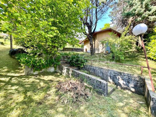 Villa Indipendente in vendita a Alzano Lombardo, Lombardia