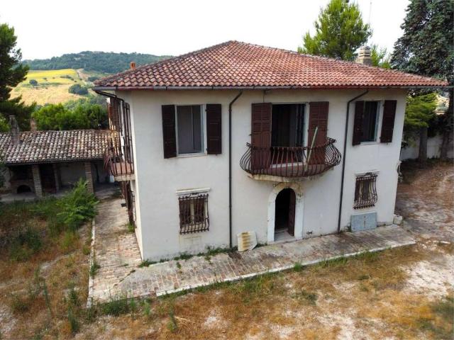 Villa Indipendente in vendita a Marche, Ancona